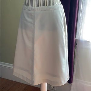 Jones New York A-line skirt. Off-white